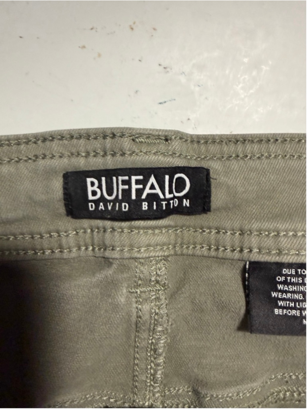 Women's Buffalo David Bitton Green High Rise Cropped Pants Size 14
200 - Picture 7 of 9